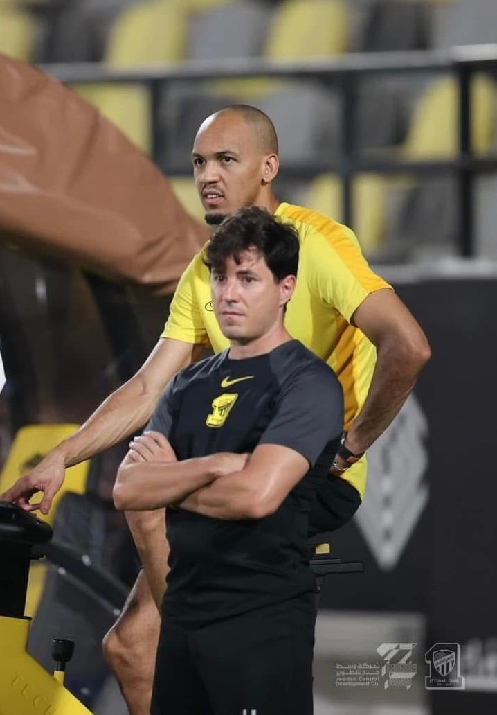 Iván López Martínez con Fabinho en el Al-Ittihad FC
